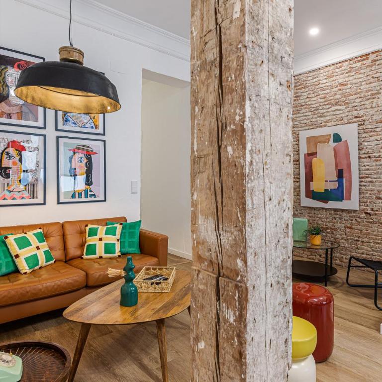 Queen's Malasaña Boutique I - Alojamiento corta estancia - Three-Bedroom Apartment - 4