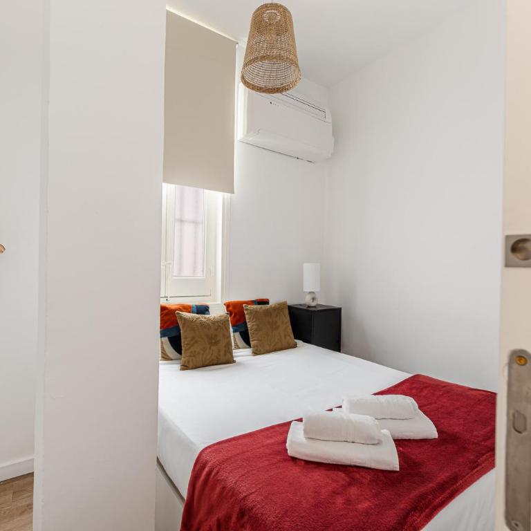 Queen's Malasaña Boutique I - Alojamiento corta estancia - Three-Bedroom Apartment - 21