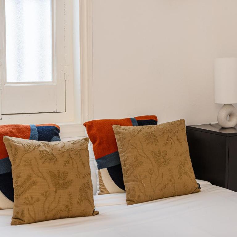 Queen's Malasaña Boutique I - Alojamiento corta estancia - Three-Bedroom Apartment - 22