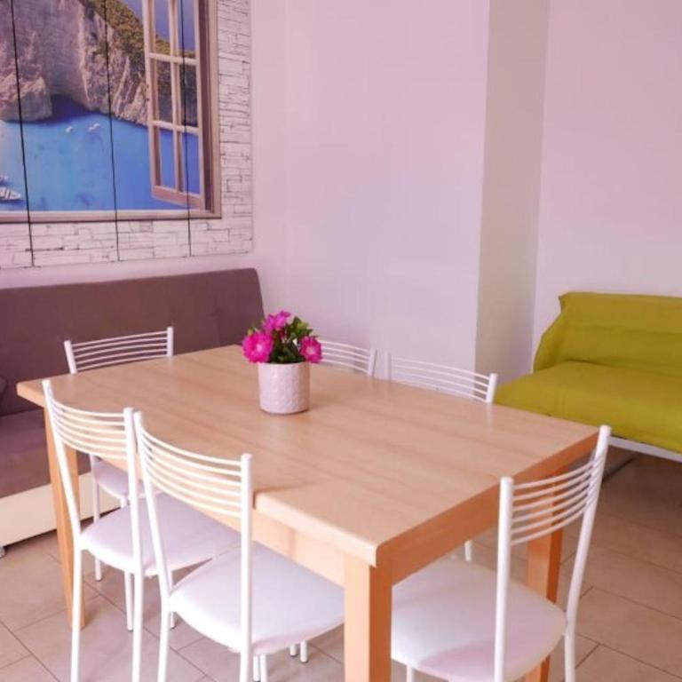 Convenient flat close to the beach - Appartamento - 1