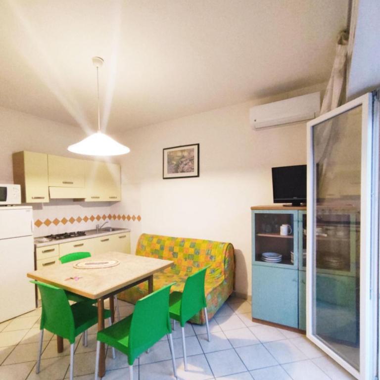 Bright and comfortable flat - Appartamento - 10