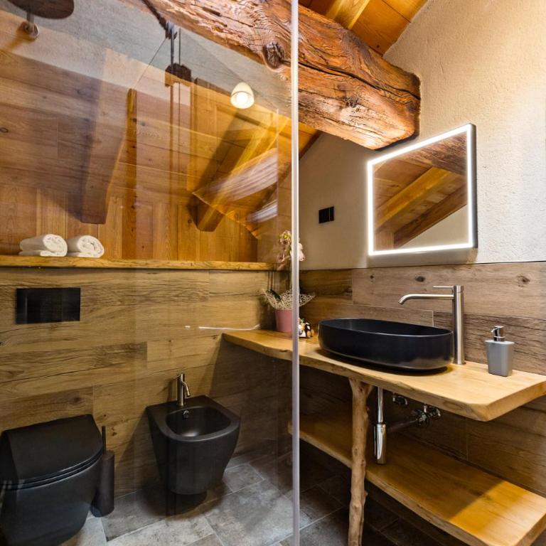 Domaine Valleise - Wine & Rooms - Camera King con Vasca Idromassaggio - 4