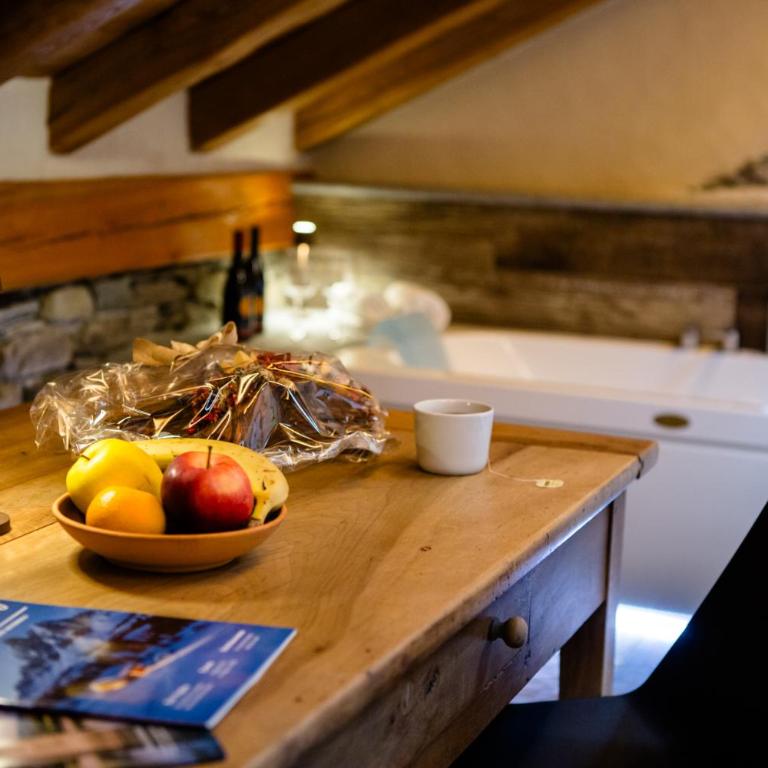 Domaine Valleise - Wine & Rooms - Camera King con Vasca Idromassaggio - 5
