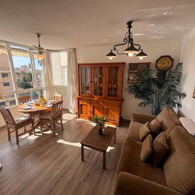 Apartamento Playa San Juan 2min piscina y terraza by Turihome - Two-Bedroom Apartment - 18
