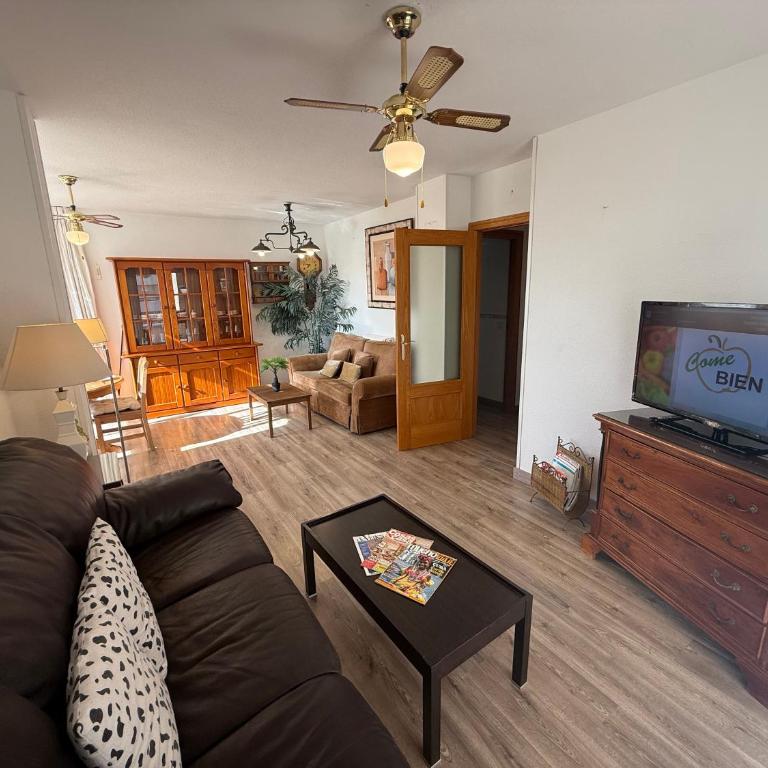 Apartamento Playa San Juan 2min piscina y terraza by Turihome - Two-Bedroom Apartment - 17