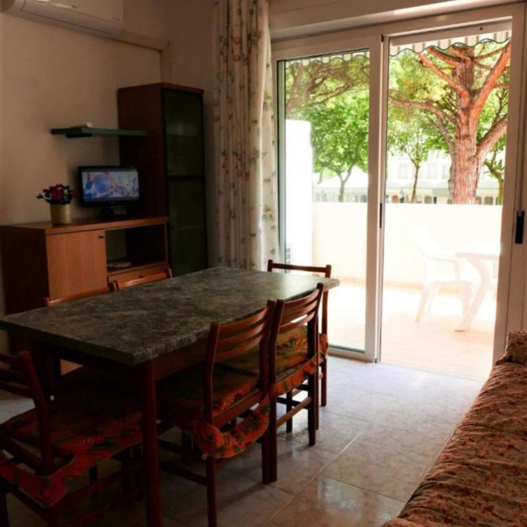Bright flat with large balcony in Bibione - Apartment - 7