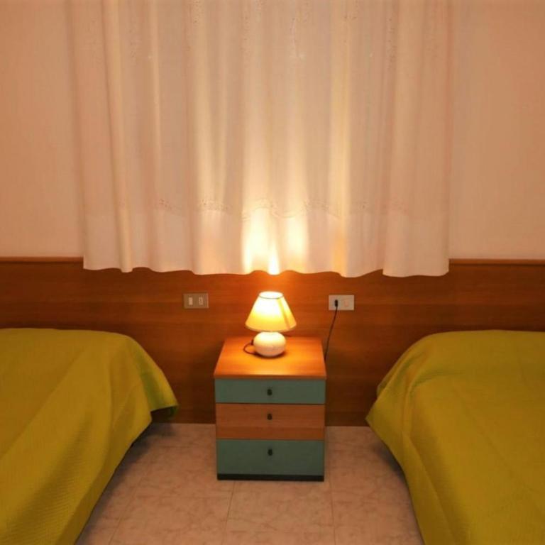 Bright flat with large balcony in Bibione - Apartment - 11