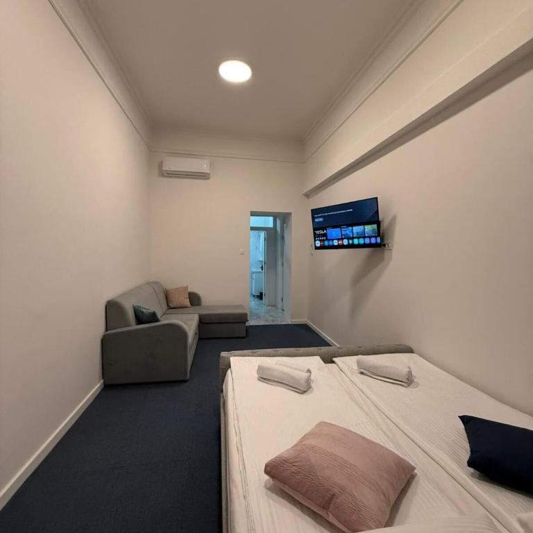 Royal Blue Central Point - Superior Triple Room - 15