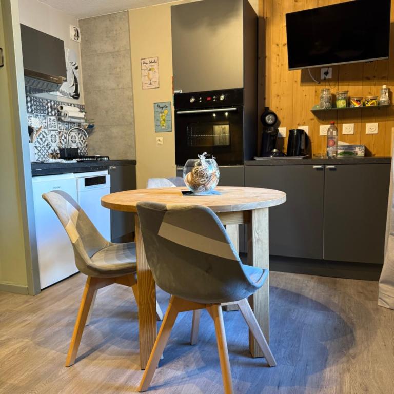 Logement cosy à la montagne - Apartment mit 2 Schlafzimmern - 1