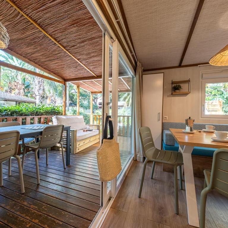 La Siesta Salou Resort & Camping - Three-Bedroom Bungalow - 8