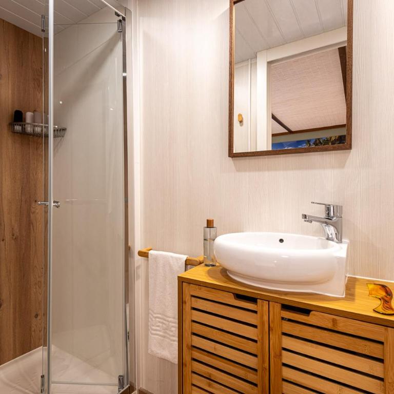 La Siesta Salou Resort & Camping - Three-Bedroom Bungalow - 1