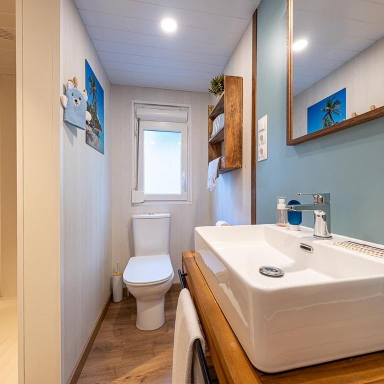 La Siesta Salou Resort & Camping - Three-Bedroom Bungalow - 2