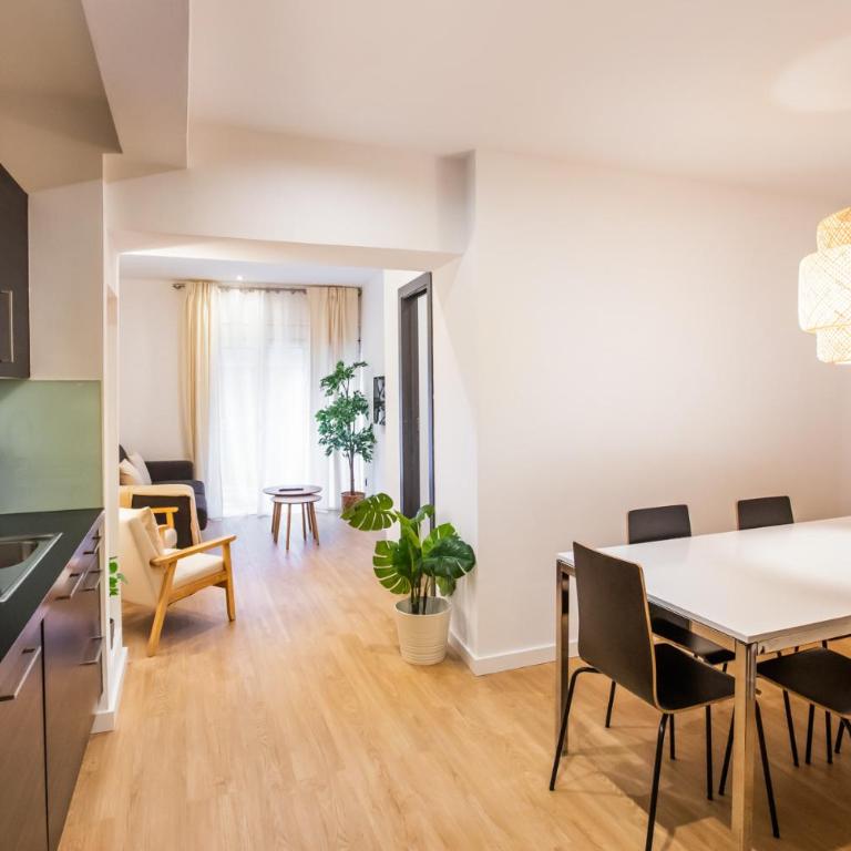 E2IND1118 - Apartment near Sagrada Familia - Two-Bedroom Apartment - 17
