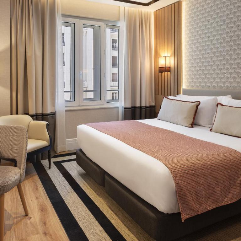 Catalonia Plaza España Hotel & Spa - Habitación Doble con vistas a la Gran Vía - 1 o 2 camas - 5