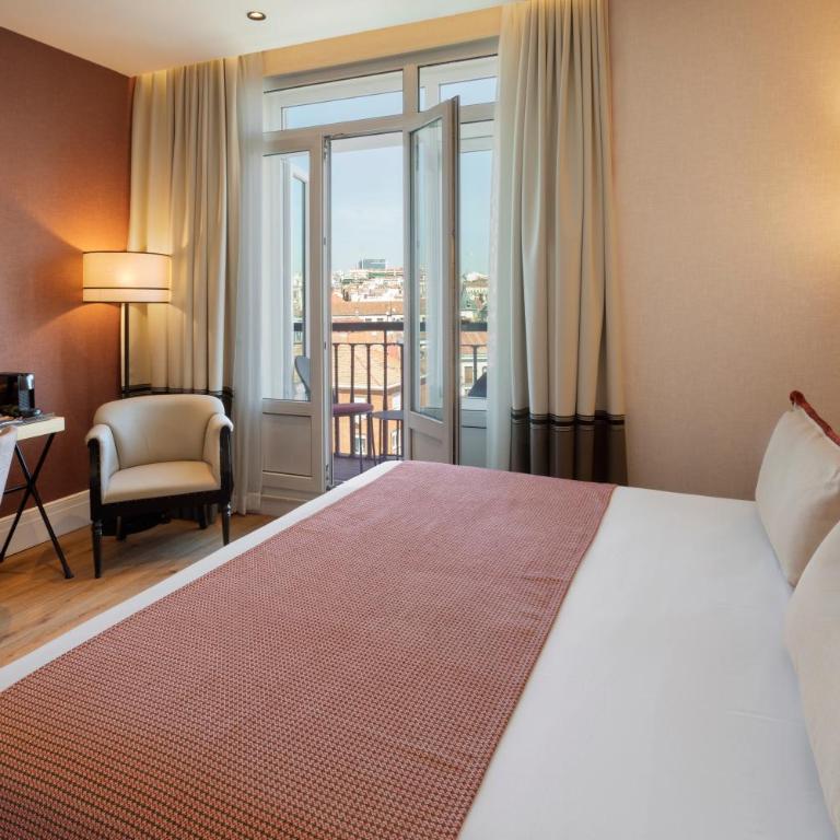 Catalonia Plaza España Hotel & Spa - Habitación Doble Superior con balcón - 5