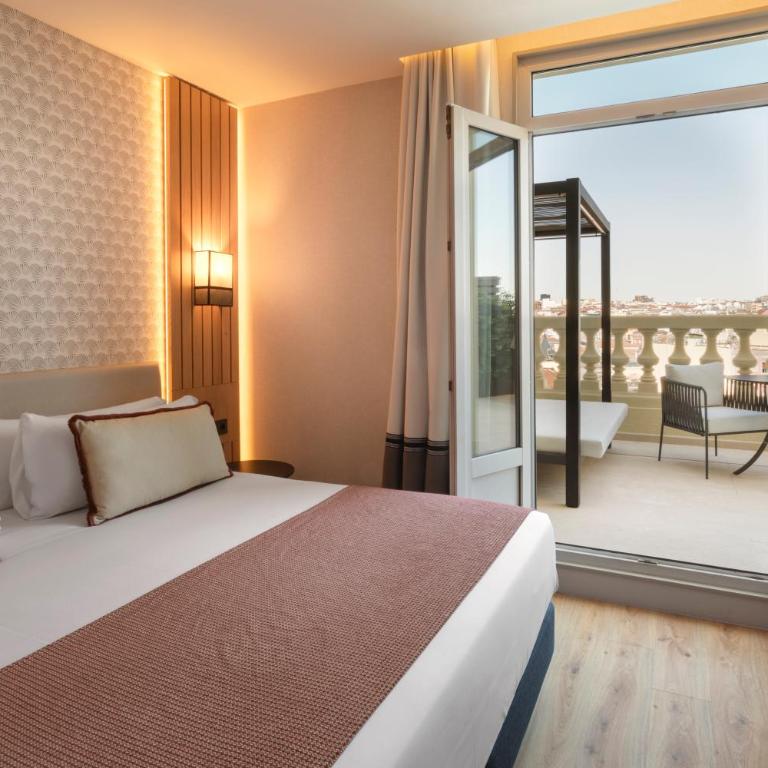 Catalonia Plaza España Hotel & Spa - Suite con terraza - 5