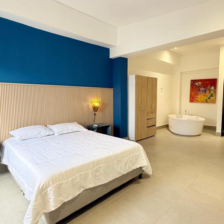 Hotel Gallery Boutique - Deluxe Room - 1
