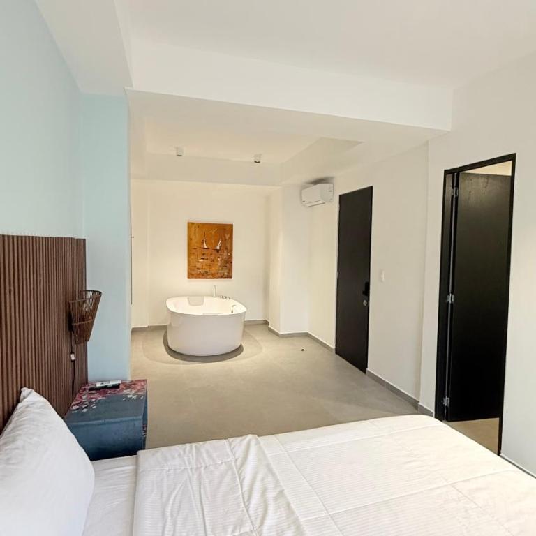 Hotel Gallery Boutique - Deluxe Room - 26