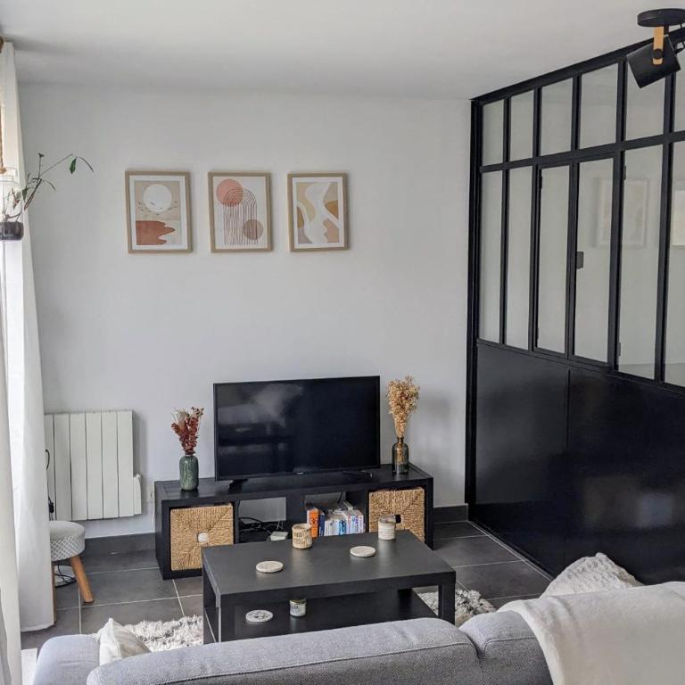 Comfortable apartment near transport - Apartamento - 2