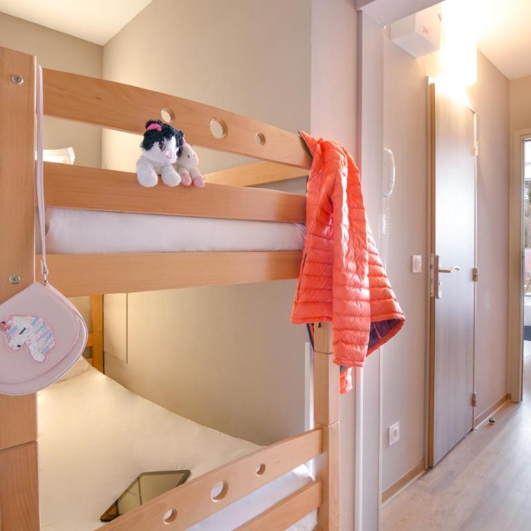 SOWELL RESIDENCES New Chastillon - Studio mit Bergblick - 11