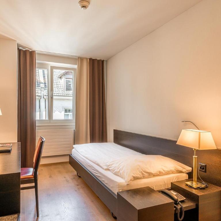 Hotel Alpina Luzern - Einzelzimmer - 1