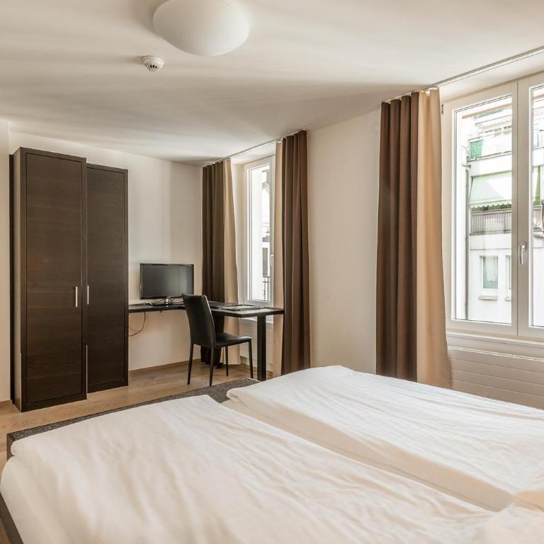 Hotel Alpina Luzern - Vierbettzimmer - 1