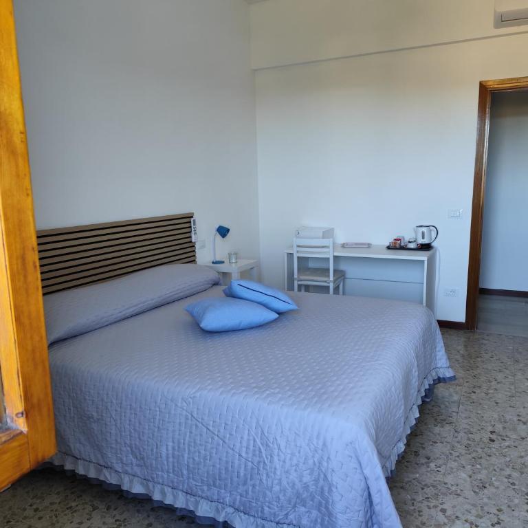 Siena Alta, Ospitalità con Vista - Camera Matrimoniale con Bagno in Comune - 2