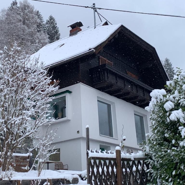 Haus St Peter , midden in meren gebied van Karinthië - Ferienhaus mit 4 Zimmern - 67