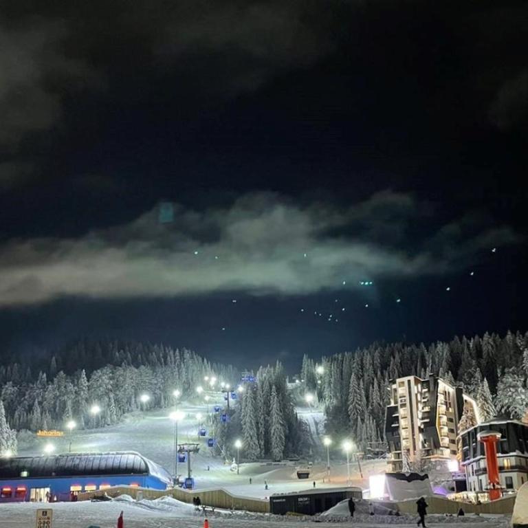 Apartman 107 in Aparthotel Vučko Jahorina - Ski & relax - private host - Apartment - 54