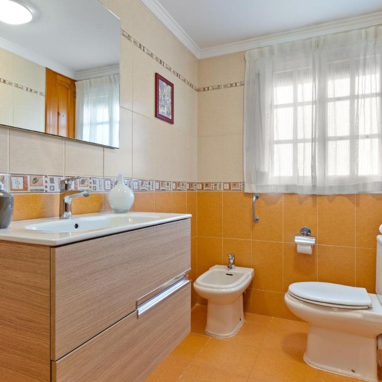 La Roca - Three-Bedroom Apartment - 20