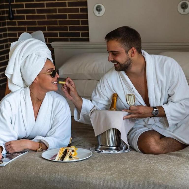 Envoy Hotel - Standardna Dvokrevetna Soba sa Bračnim Krevetom - 9