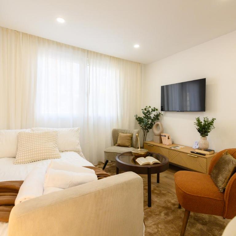 Apartamento de 3 dormitorios GCO69BD - Three-Bedroom Apartment - 57