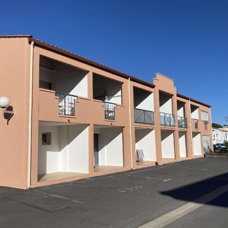 Studio cosy avec terrasse, parking, proche thermes - Balaruc-les-Bains - FR-1-553-89 - Studio - 11