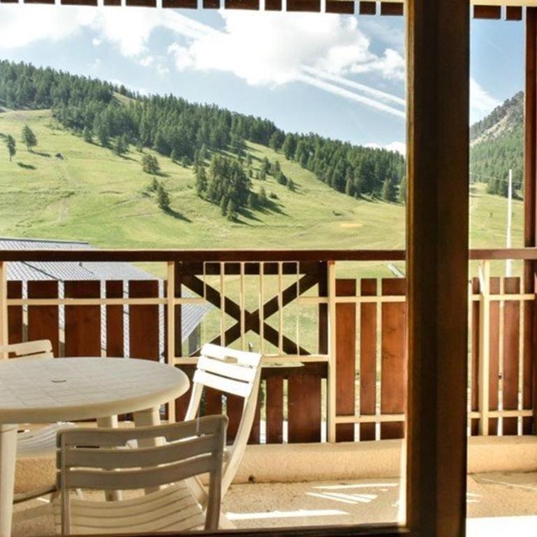 Studio ensoleillé avec coin montagne et balcon, face aux pistes de Montgenèvre - FR-1-266-130 - Studio - 8