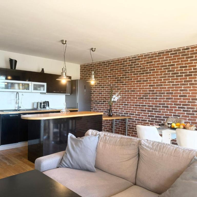 2 pièces cosy avec grande terrasse & piscine - Appartement 1 Chambre - 6