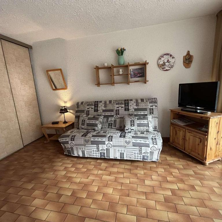 Studio chaleureux avec balcon à Serre-Chevalier, parking et casier à ski – 4 personnes - Appartement 1 Chambre - 12