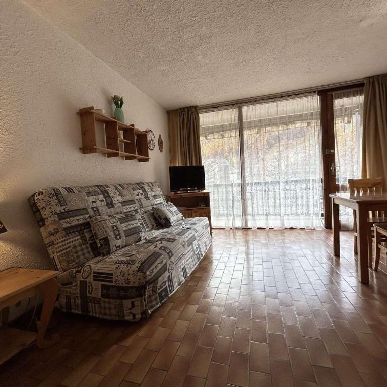 Studio chaleureux avec balcon à Serre-Chevalier, parking et casier à ski – 4 personnes - Appartement 1 Chambre - 13