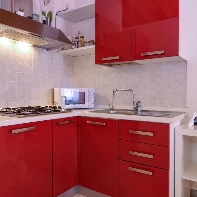 Flowers Apartments - Appartamento Familiare con 2 Camere da Letto e Vista - 3
