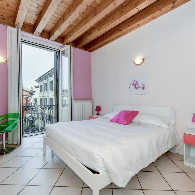 Flowers Apartments - Appartamento Familiare con 2 Camere da Letto e Vista - 5