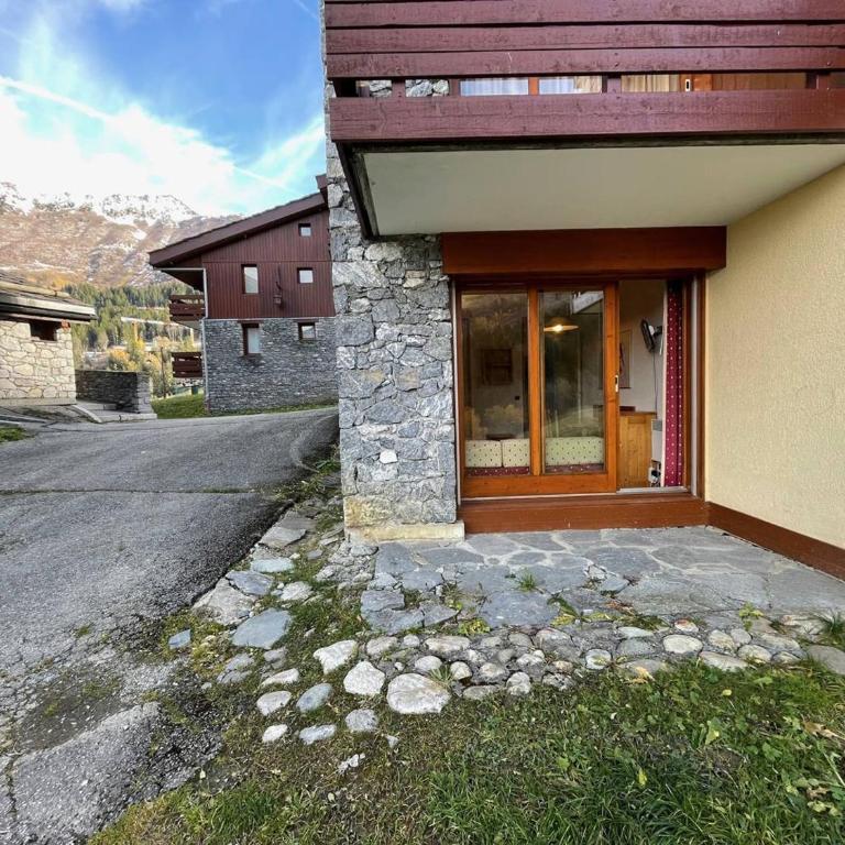 Studio cabine avec terrasse, accès direct aux pistes, idéal familles - FR-1-356-305 - Apartamento (4 adultos) - 14