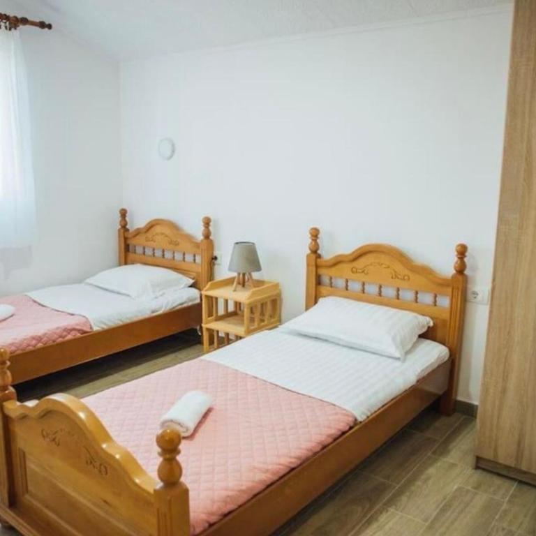 Apartments Tijana - Apartman sa 3 Spavaće Sobe i Balkonom - 8