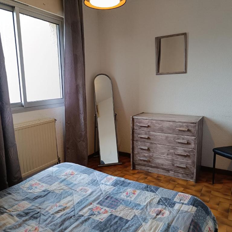 T2 CABINE-Superbe vue mer et accès direct plage proche commerces-6AT28 - Apartment mit Meerblick - 12
