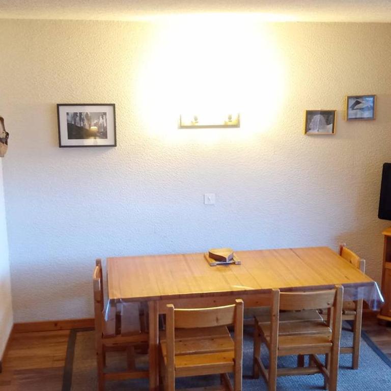 Duplex 3 Pièces avec Piscine à Saint-Jean-d'Aulps, 6 Pers - Appartement 2 Chambres - 6
