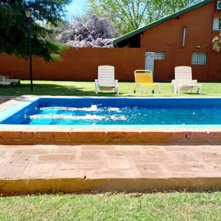 Un Dia Mas casa quinta - Three-Bedroom House - 1