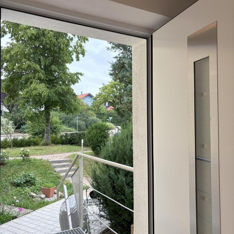 Ferienwohnung Wiesenblume - Apartment mit 1 Schlafzimmer und Terrasse - 2