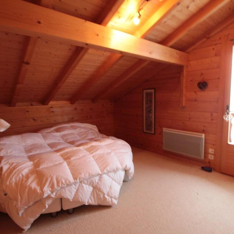 Chalet 3 chambres 8 pers avec cheminée et parking à 1000m des pistes - FR-1-572-49 - Chalet (8 Adultes) - 11
