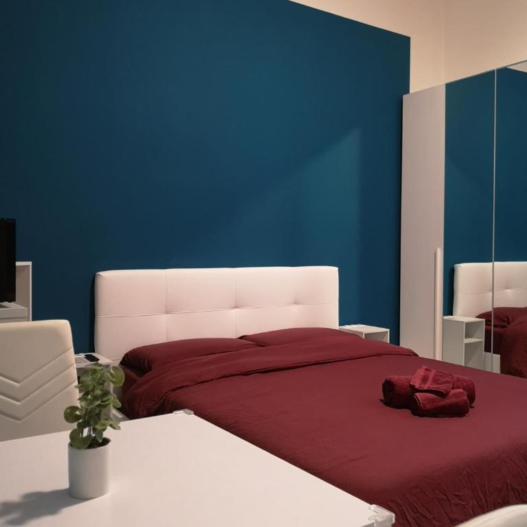 Creti Room Guesthouse - Camera Matrimoniale con Bagno in Comune - 2