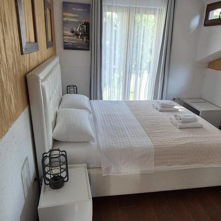 Bocche di Cattaro Apartments - One-Bedroom Apartment with Terrace and Sea View - 6