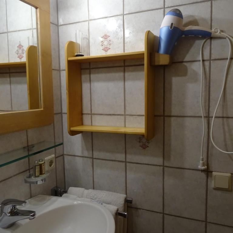Baby- und Kinderhof Aicherbauer - Two-Bedroom Apartment - 13