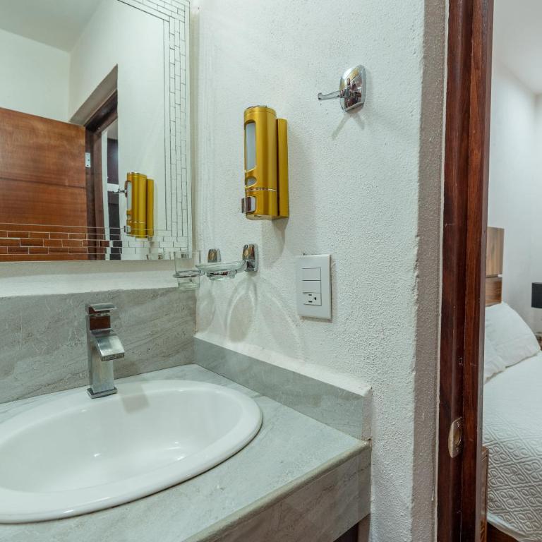 New Puerto Vallarta Retreat with Private Terrace - Apartment with Shower - 24